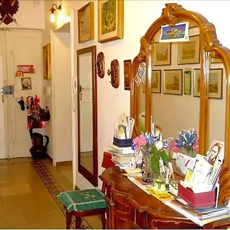 Stella\'S House